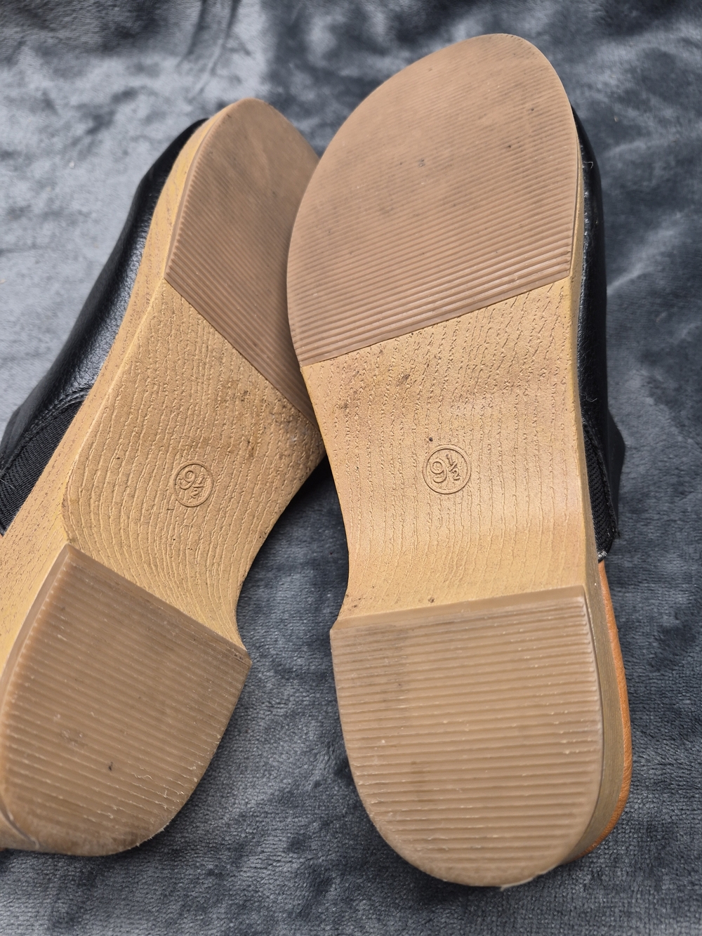 Universal Thread Size 10 Clogs Magnolia Black Shoes Slip On Heel Wedge Target - Picture 10 of 16